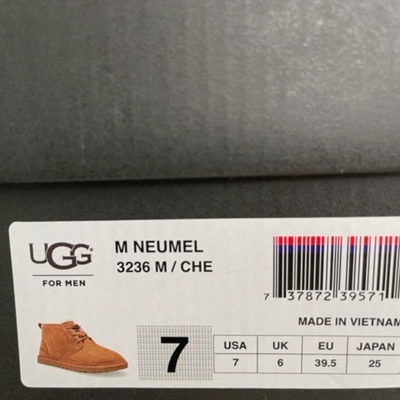 UGG NEUMEL SUEDE BOOT *NWOT*